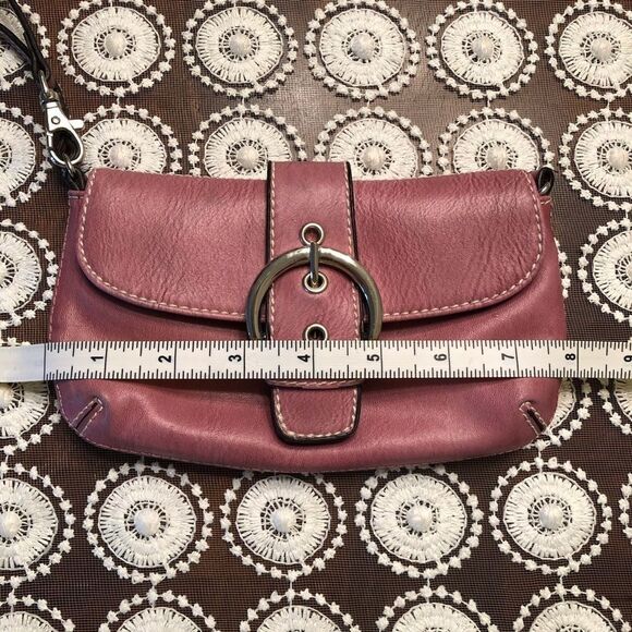 Bellerose Pink Wristlet - Picture 3 of 7